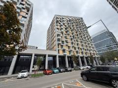  METROPOLIS, 2 izb. APARTMÁN s garážovým státím a s kobkou, STARÉ MESTO
