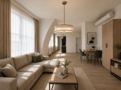  VÝNIMOČNÝ SLNEČNÝ APARTMÁN v centre mesta, UNO Poštová