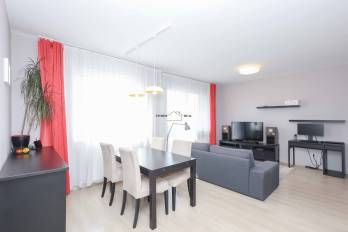 PRIESTRANNÝ 3 IZB. KOMPLETNE ZARIADENÝ BYT VÝBORNÁ LOKALITA, NEJEDLÉHO