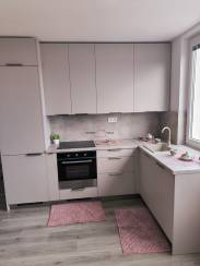 STORM REAL KOMPLETNE ZREKONŠTRUOVANÝ a NEPOUŽÍVANÝ 2 izb. BYT ZNIEVSKA