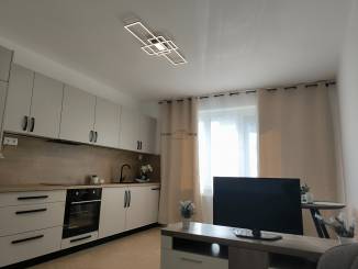 NANOVO KOMPLETNE NADŠTANDARNE zrekonštruovaný 3 IZB. byt, Cyrilova ul.