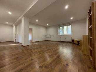 Cukrová ul. v TICHEJ LOKALITE v centre mesta, PRIESTRANNÝ 2 izb. byt 